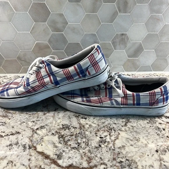Red white and blue plaid Vans men’s size 8 - Picture 4 of 9